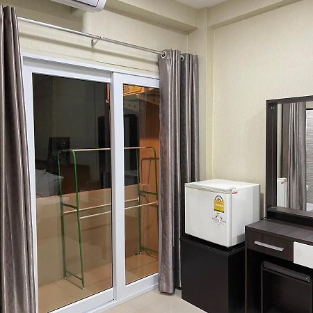 Hug Me Guesthouse Pattaya Luaran gambar